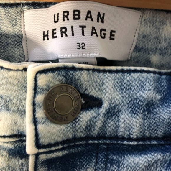Urban Heritage Light Wash Jean Shorts - Picture 4 of 4